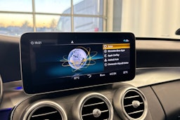 Valkoinen Mercedes-Benz C 2020 kuva 22.