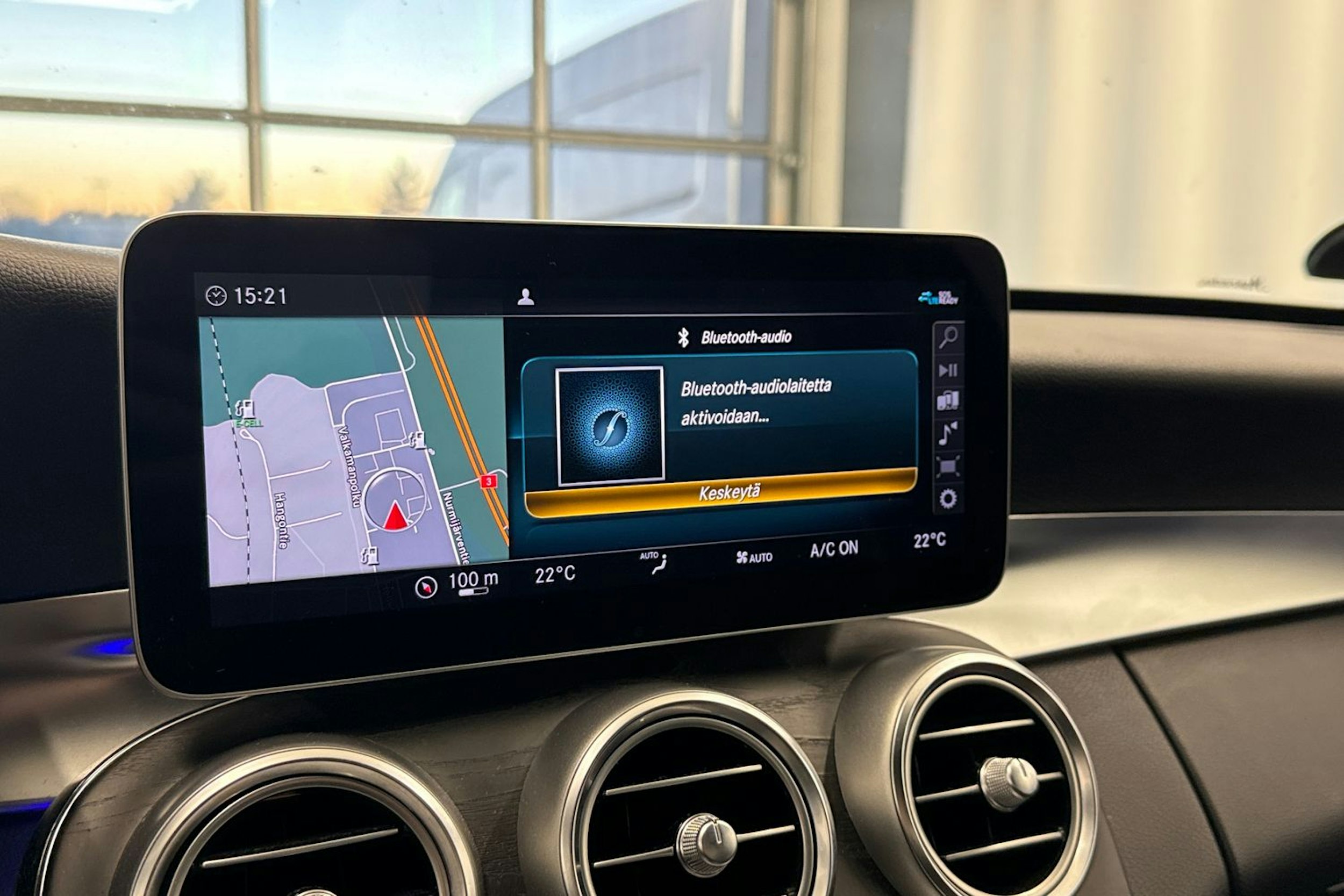 Valkoinen Mercedes-Benz C 2020 kuva 23.