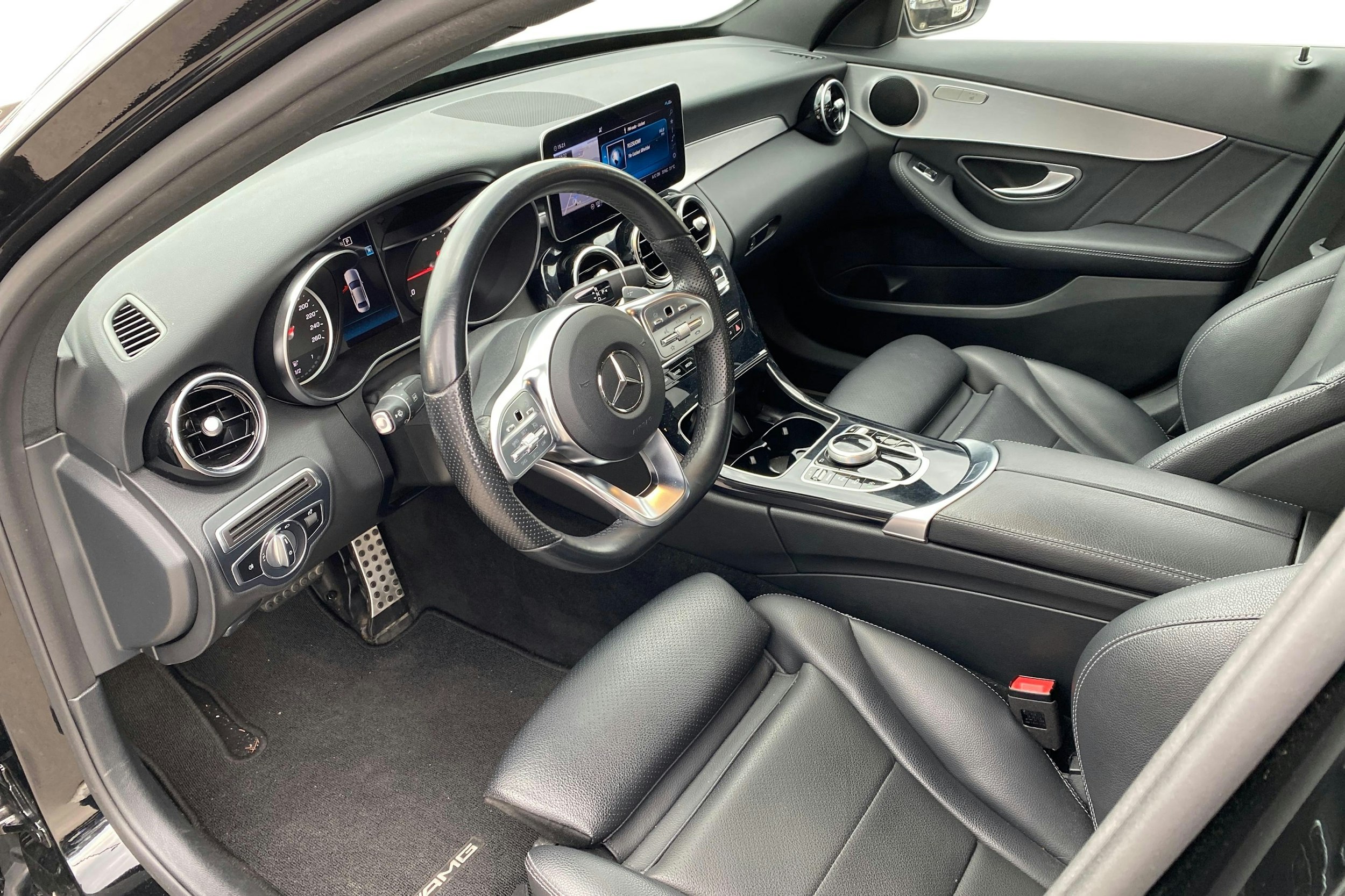 Musta Mercedes-Benz C 2020 kuva 3.