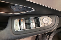 Musta Mercedes-Benz C 2020 kuva 15.