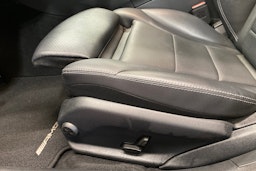 Musta Mercedes-Benz C 2020 kuva 17.