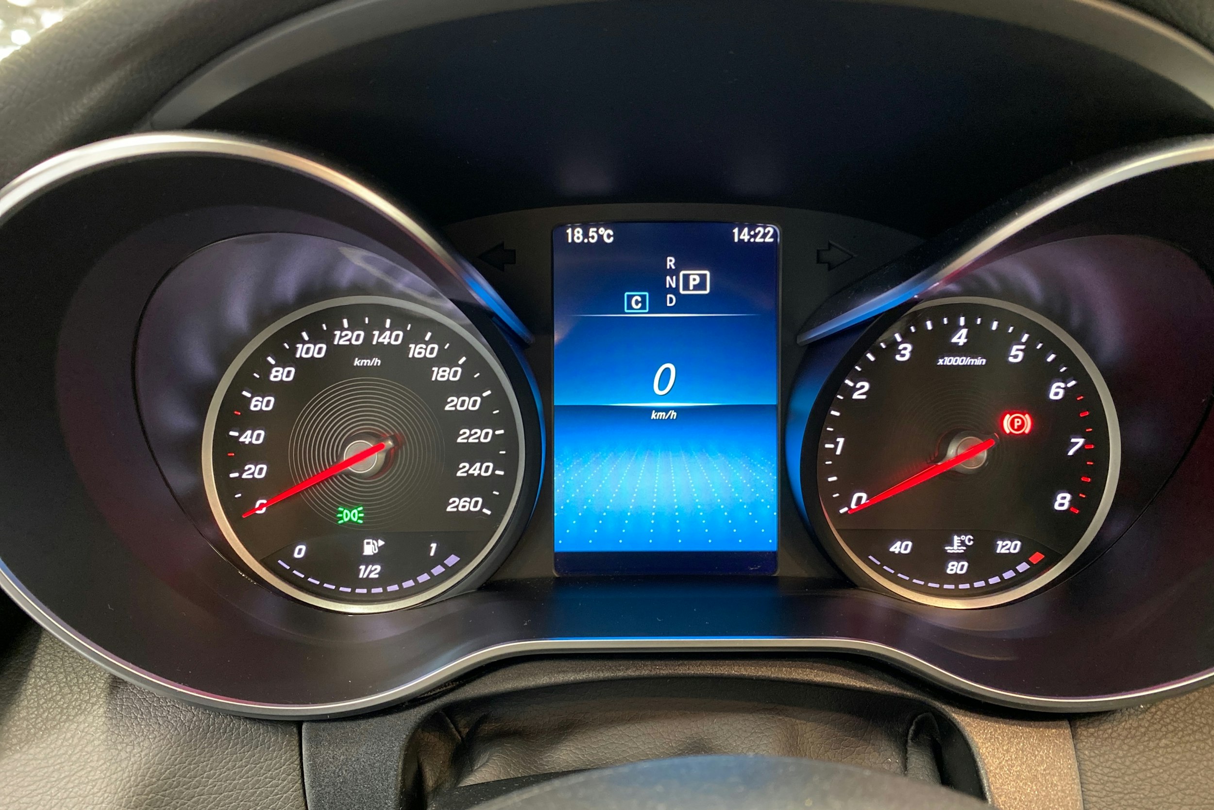Musta Mercedes-Benz C 2020 kuva 20.