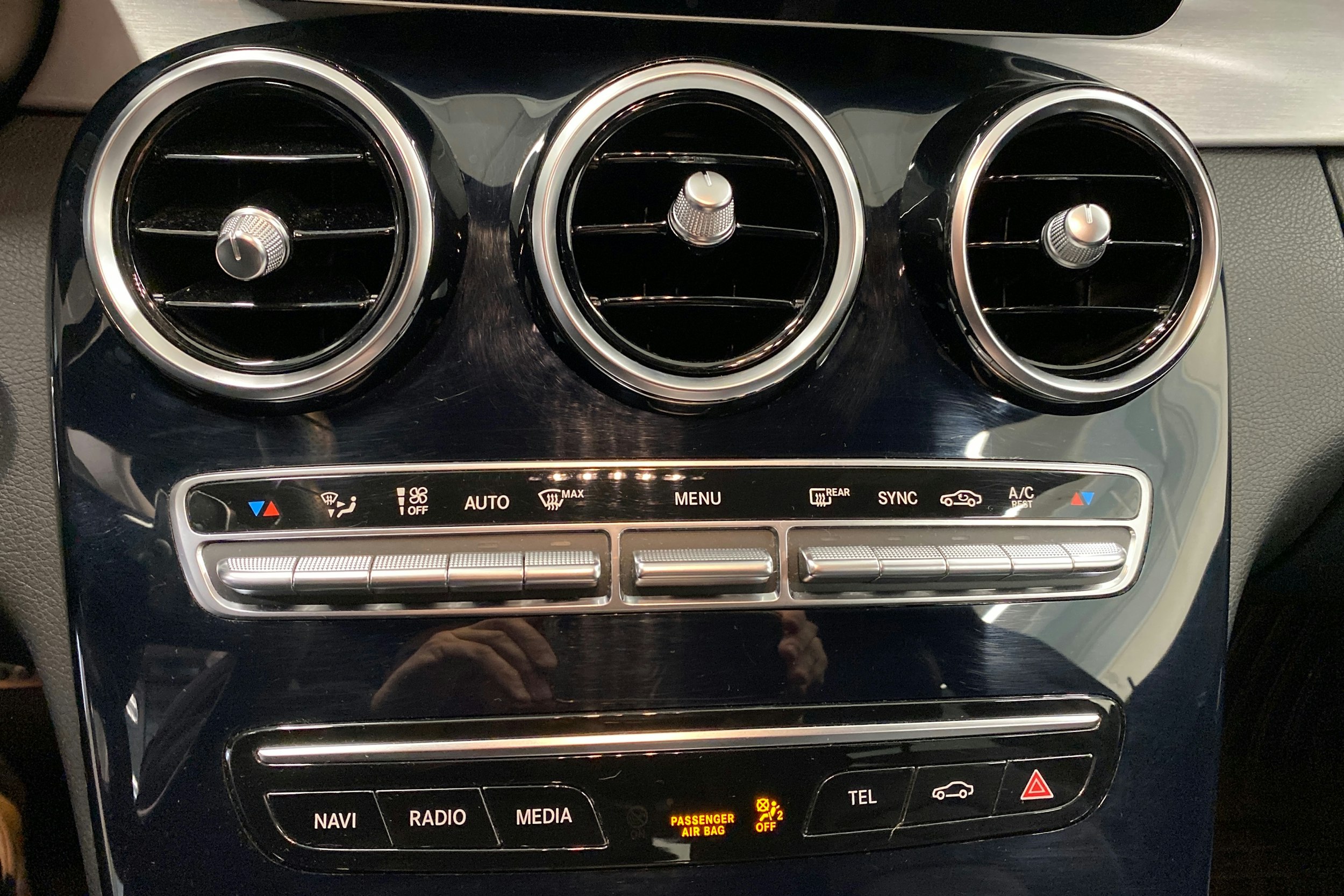 Musta Mercedes-Benz C 2020 kuva 22.