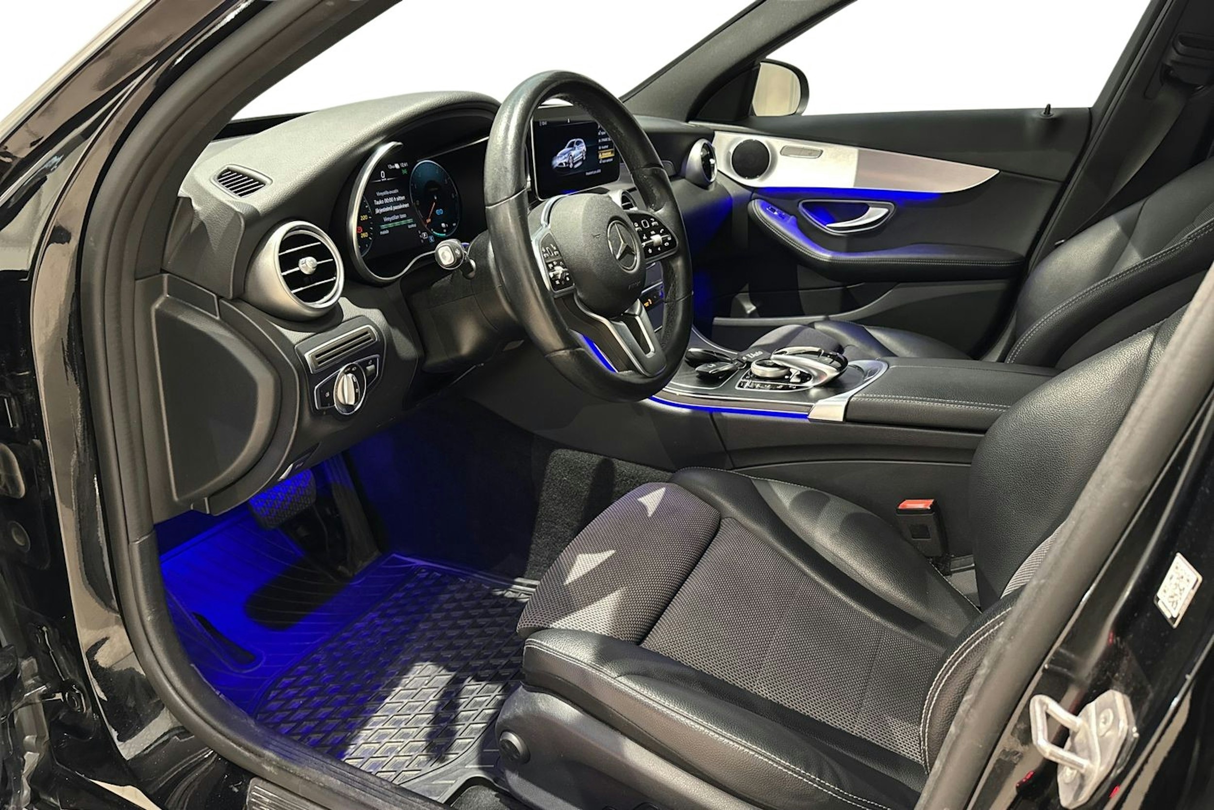musta Mercedes-Benz C 2020 kuva 7.