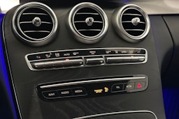 musta Mercedes-Benz C 2020 kuva 18.