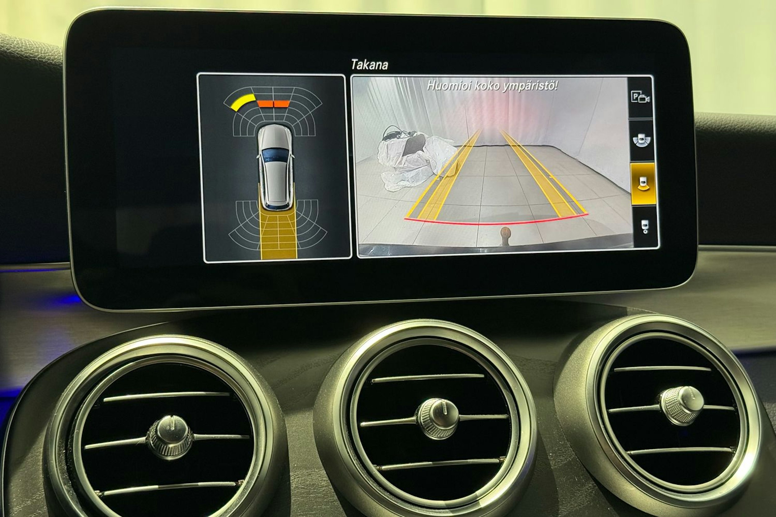 musta Mercedes-Benz C 2020 kuva 19.