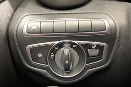 musta Mercedes-Benz C 2020 kuva 25.