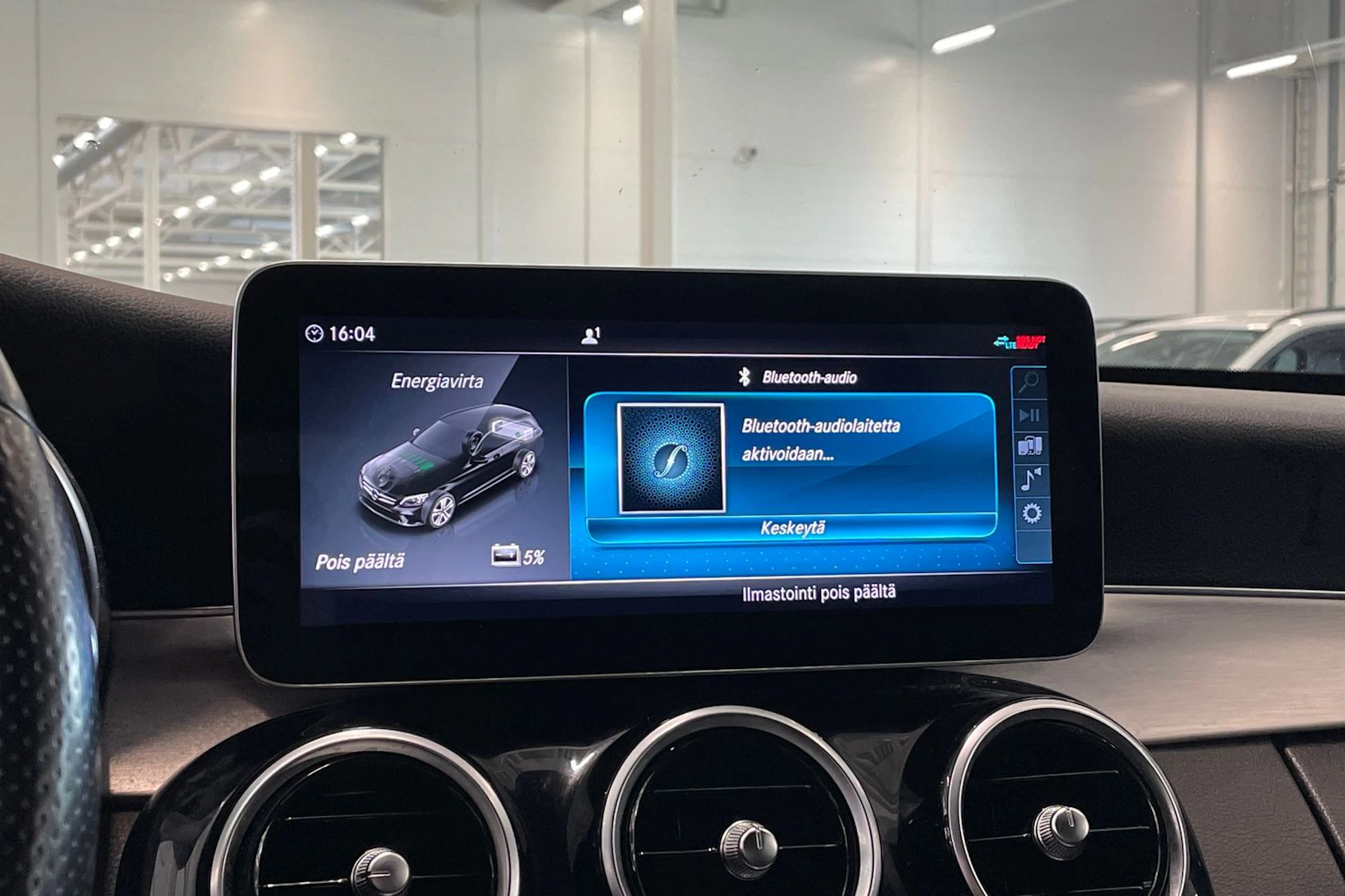 valkoinen Mercedes-Benz C 2020 kuva 18.
