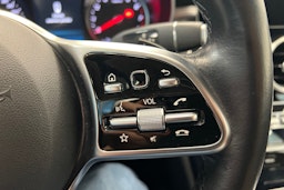 Valkoinen Mercedes-Benz C 2020 kuva 23.