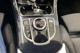 Valkoinen Mercedes-Benz C 2020 kuva 26.