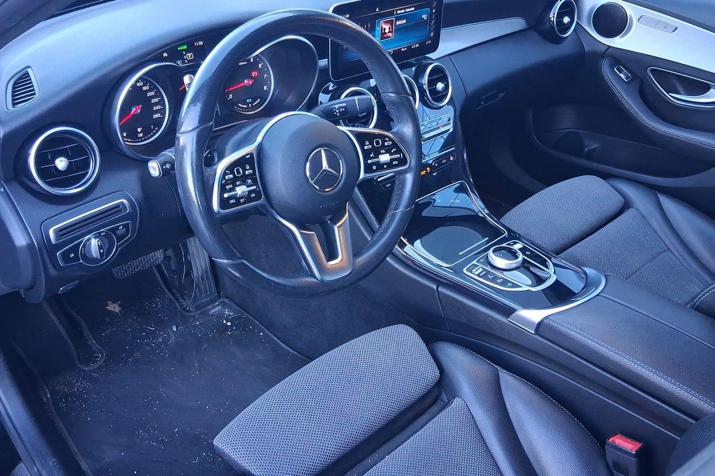 musta Mercedes-Benz C 2020 kuva 3.