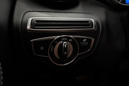 valkoinen Mercedes-Benz C 2020 kuva 22.