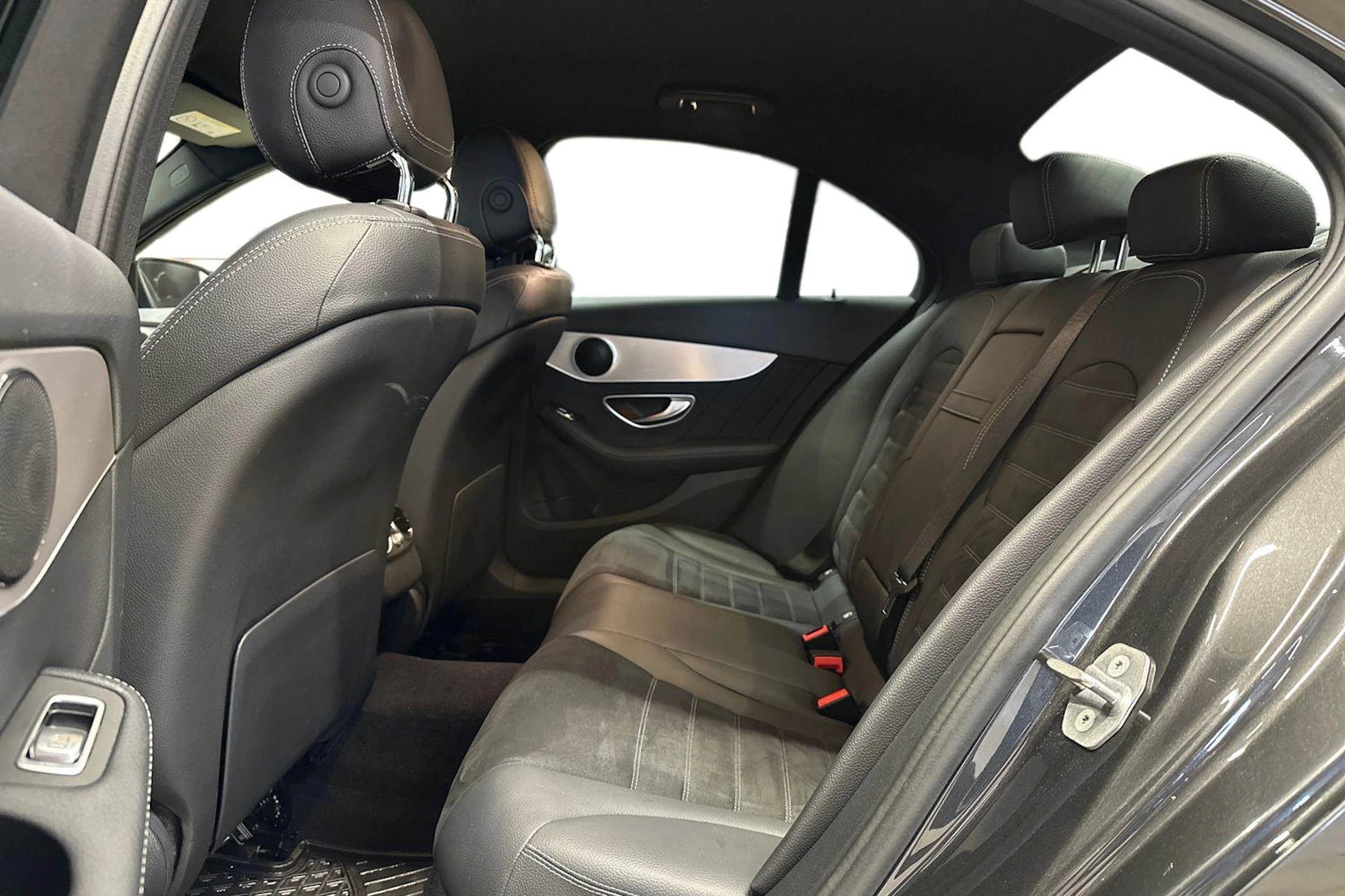 harmaa Mercedes-Benz C 2020 kuva 8.
