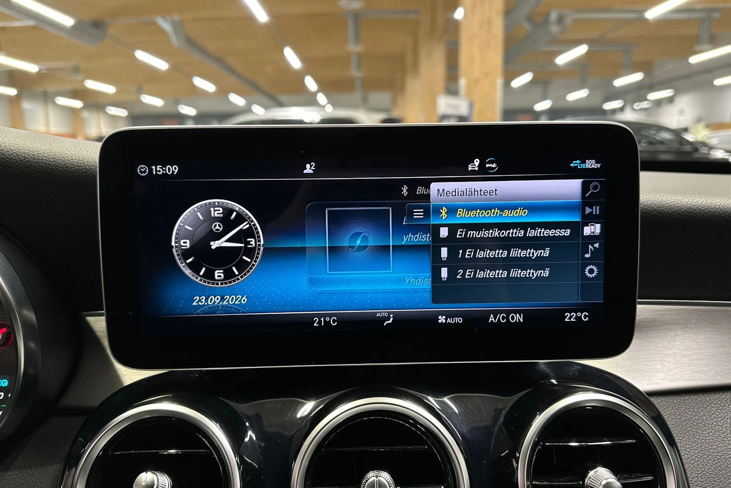 harmaa Mercedes-Benz C 2020 kuva 16.