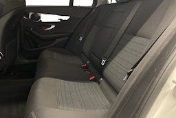 Valkoinen Mercedes-Benz C 2020 kuva 10.