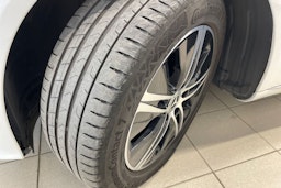 Valkoinen Mercedes-Benz C 2020 kuva 13.