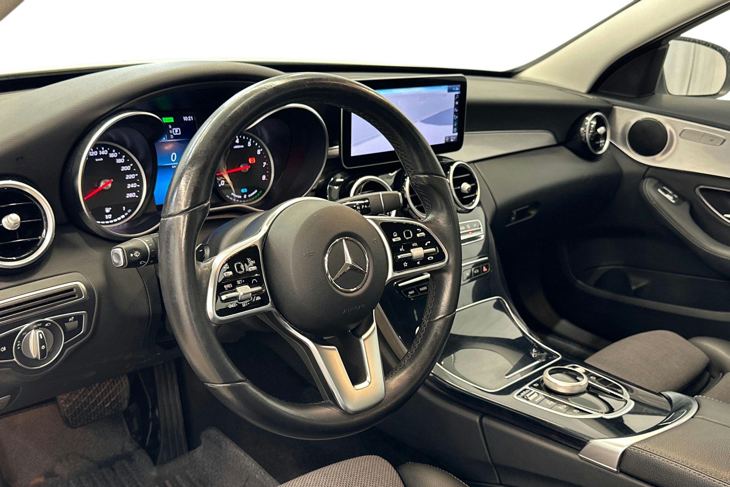valkoinen Mercedes-Benz C 2020 kuva 7.