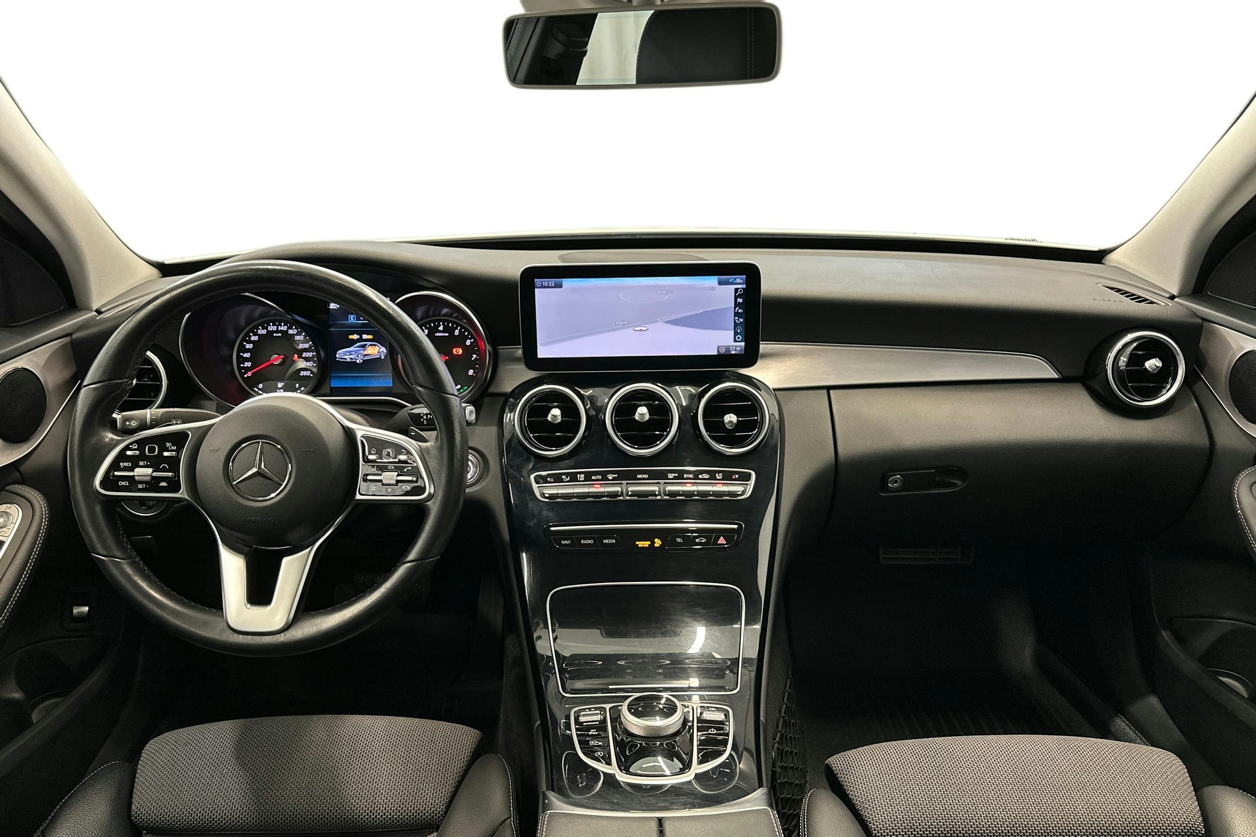 valkoinen Mercedes-Benz C 2020 kuva 9.