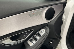 valkoinen Mercedes-Benz C 2020 kuva 17.