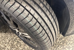 musta Mercedes-Benz C 2021 kuva 35.