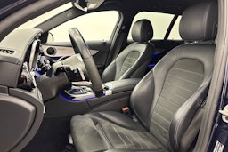 sininen Mercedes-Benz C 2021 kuva 14.