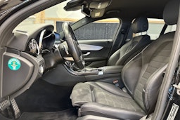 musta Mercedes-Benz C 2021 kuva 15.