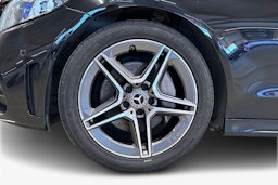 musta Mercedes-Benz C 2021 kuva 16.
