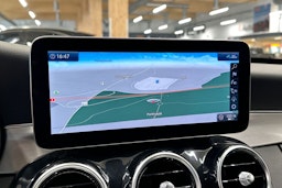 musta Mercedes-Benz C 2021 kuva 18.