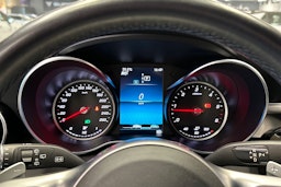 musta Mercedes-Benz C 2021 kuva 22.