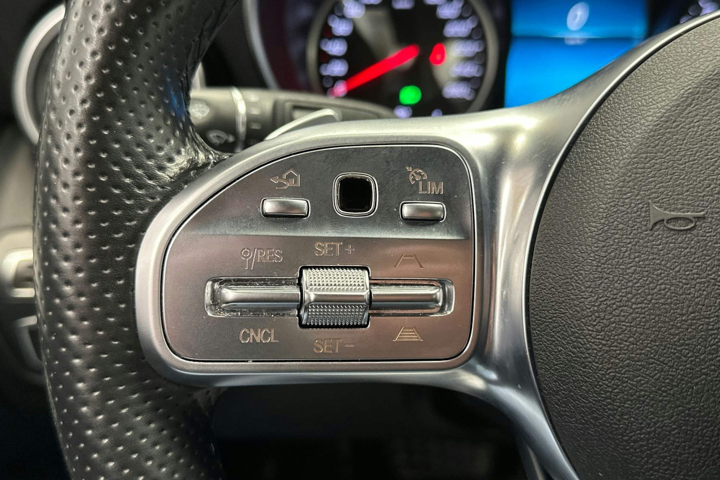 musta Mercedes-Benz C 2021 kuva 23.
