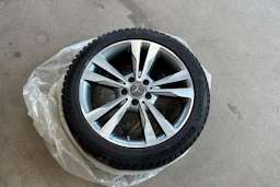 sininen Mercedes-Benz C 2021 kuva 13.