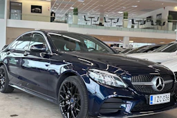 sininen Mercedes-Benz C 2021 kuva 16.