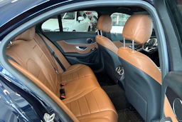 sininen Mercedes-Benz C 2021 kuva 24.