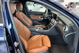 sininen Mercedes-Benz C 2021 kuva 25.