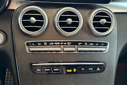 sininen Mercedes-Benz C 2021 kuva 36.