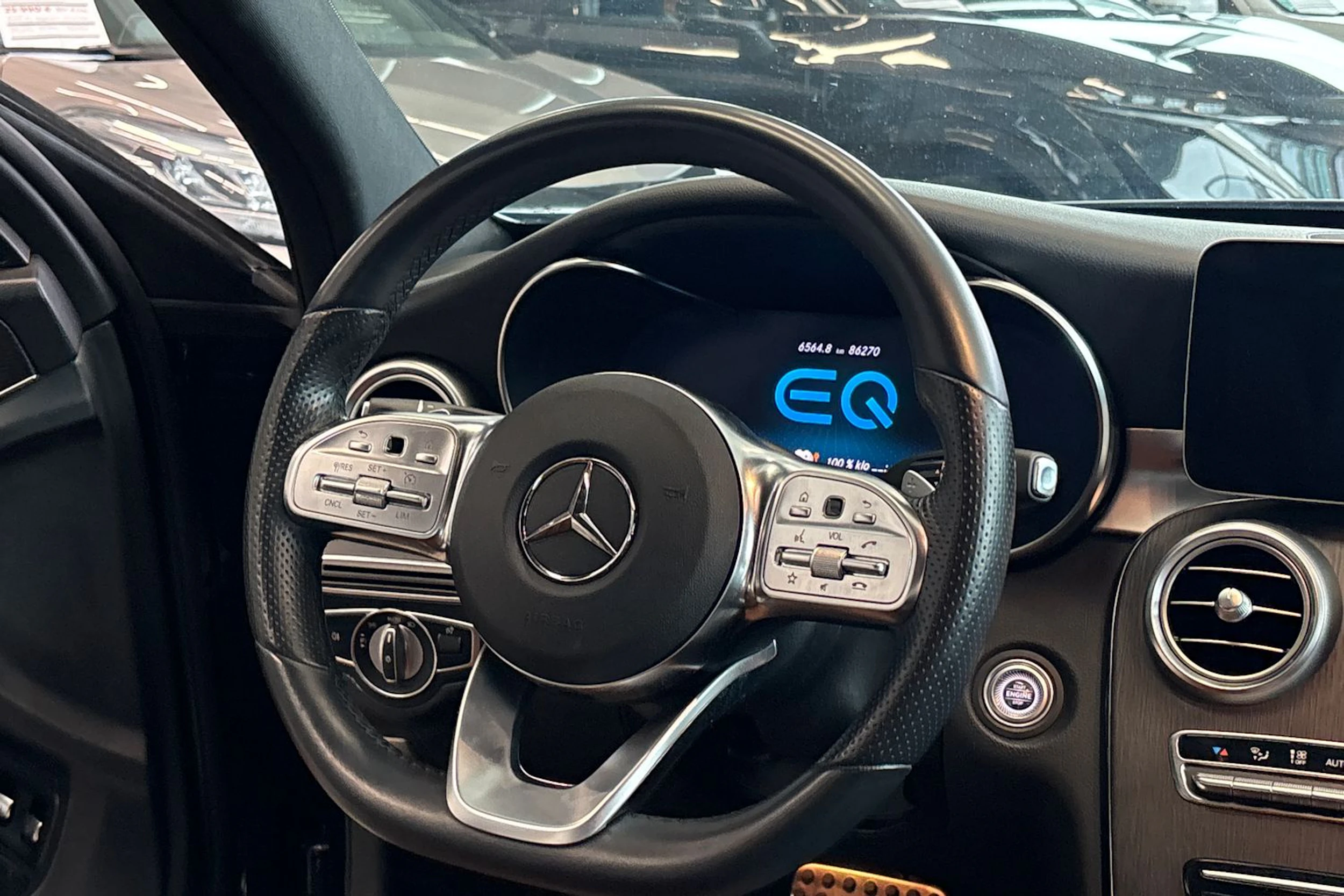 sininen Mercedes-Benz C 2021 kuva 48.