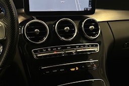 valkoinen Mercedes-Benz C 2021 kuva 22.