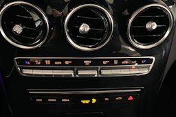 harmaa Mercedes-Benz C 2021 kuva 24.