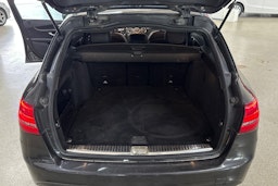harmaa Mercedes-Benz C 2021 kuva 25.