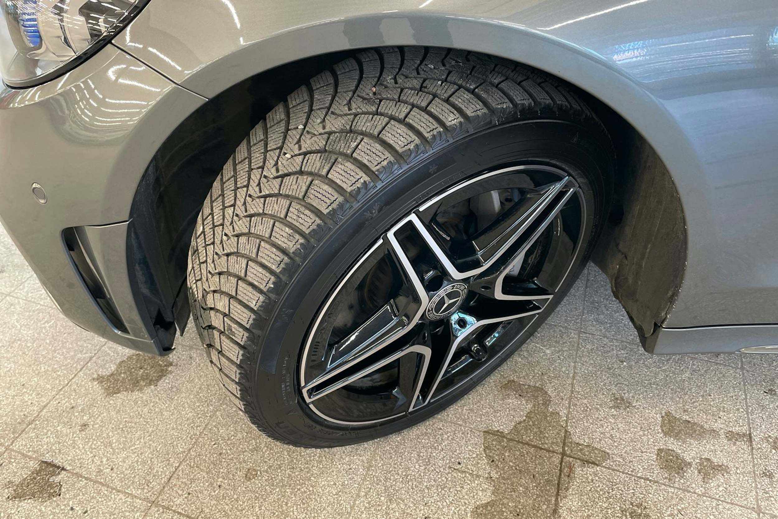 harmaa Mercedes-Benz C 2021 kuva 13.