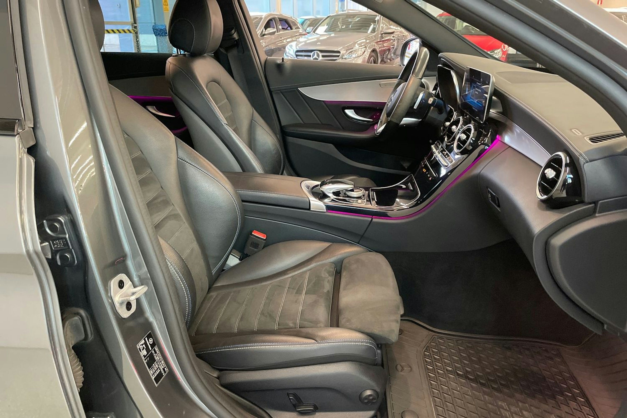 harmaa Mercedes-Benz C 2021 kuva 20.