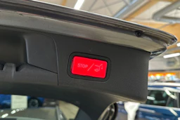 harmaa Mercedes-Benz C 2021 kuva 32.