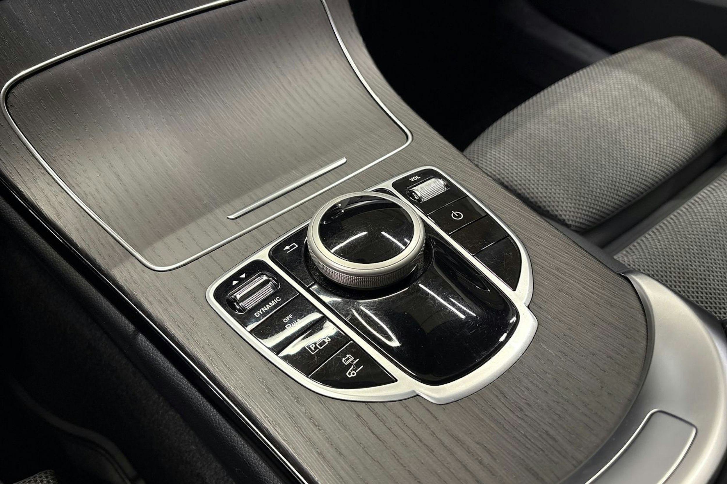 harmaa Mercedes-Benz C 2021 kuva 20.