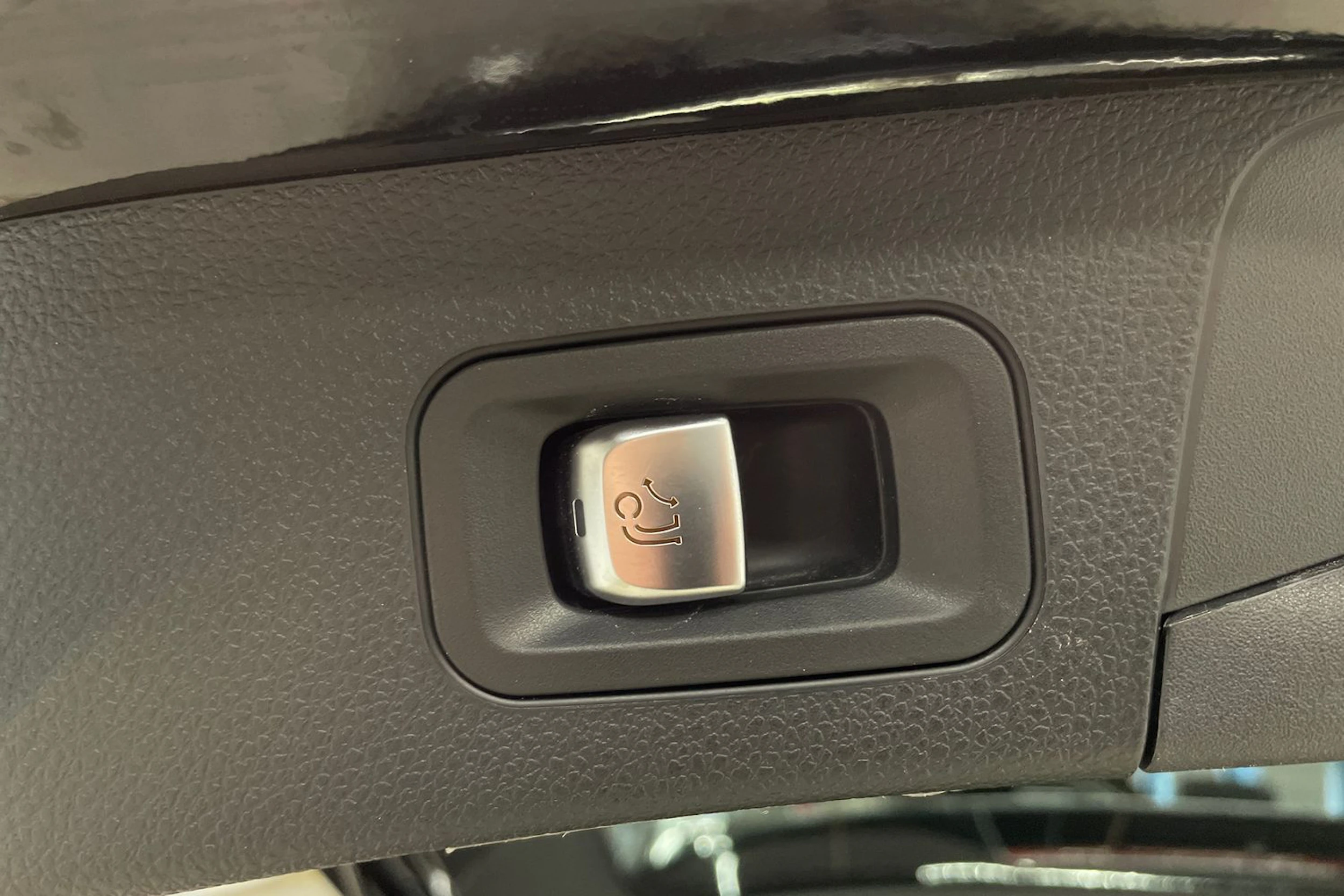 musta Mercedes-Benz C 2021 kuva 12.