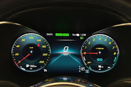 harmaa Mercedes-Benz C 2021 kuva 27.
