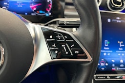 musta Mercedes-Benz C 2022 kuva 24.
