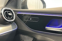 musta Mercedes-Benz C 2022 kuva 29.