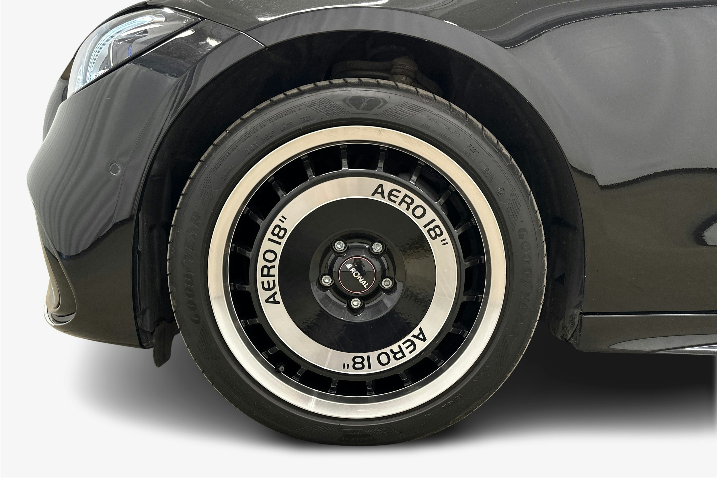 musta Mercedes-Benz C 2022 kuva 11.