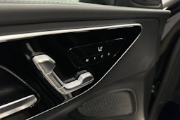 musta Mercedes-Benz C 2022 kuva 15.