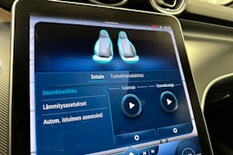 musta Mercedes-Benz C 2022 kuva 23.